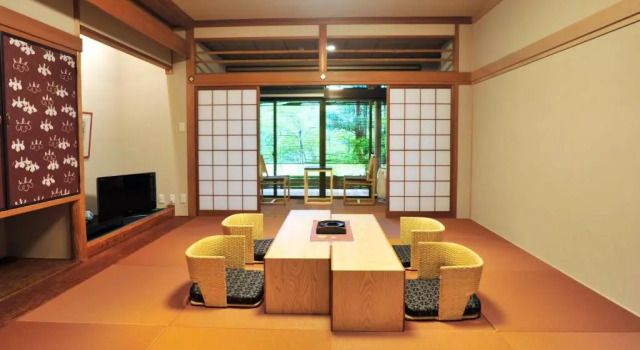 Номер Japanese-Style Deluxe with Open Air Bath Ryokan Nenrinbo