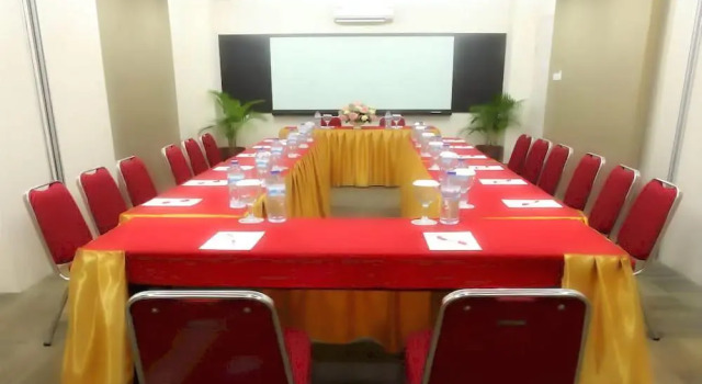 Dragon Inn, Book Hotel Kemayoran Jakarta