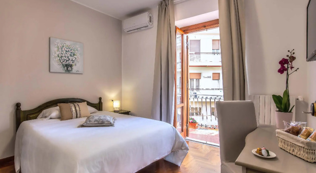 Plaza Rooms Ciampino, Varaa Hotelli Ciampino Castelli Romani