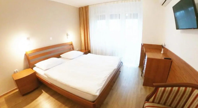 Двухместный номер Standard с балконом и с видом на сад Stara lipa Tašner Rooms with Free Parking & Kitchen & Garage