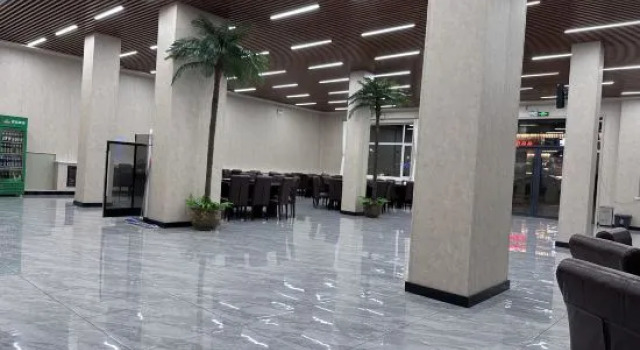 Prince Business Hotel in Daxing'anling, Varaa Hotelli Jiagedaqi District Kiina