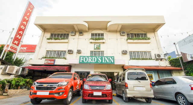 OYO 465 Ford's Inn (Vaccinated Staff)