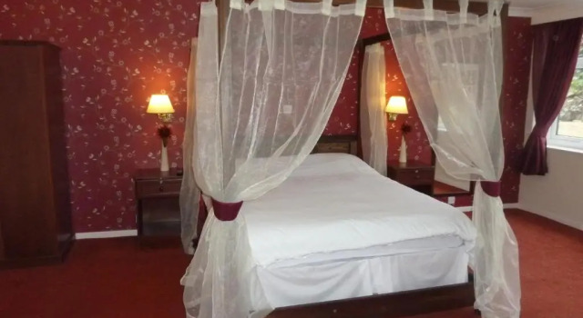 Номер Classic The Highfield Hotel