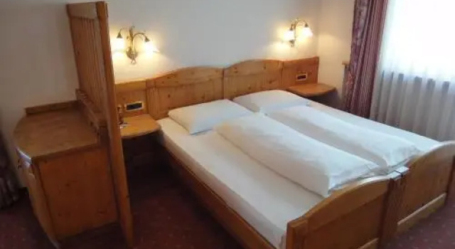 Hotel zum Wolf, Забронировать Отель Кастельротто Альпе-ди-Сьюзи