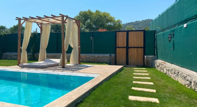 Четырёхместная вилла с 2 комнатами Eroğlu Villas