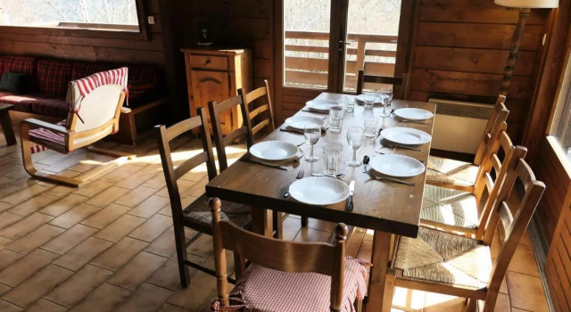 Chalet Saint Nicolas - Chalets pour 8 Personnes 03, Book Chalet Hoteller i Rhône-Alps med parkering, Parkering