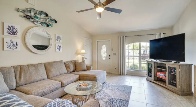 Cape Coral Home w/ Screened Porch: 4 Mi to Beach!, Забронировать Дом для отпуска Виллы Кейп-Корал, Вилла
