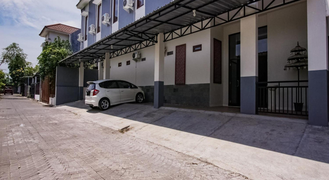 OYO 3935 Artha Ambarukmo Exclusive