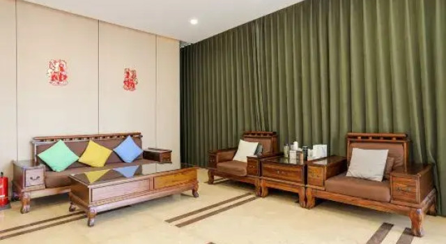 Zhilai Hotel (Yangzhou East High-Speed Railway Station Hangji Central Plaza), Prenota Hotel Hotel a Jiangsu con parcheggio, Parcheggio
