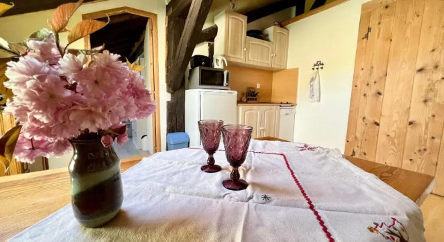 Appartement Le Menil, 1 pièce, 2 personnes - FR-1-589-164
