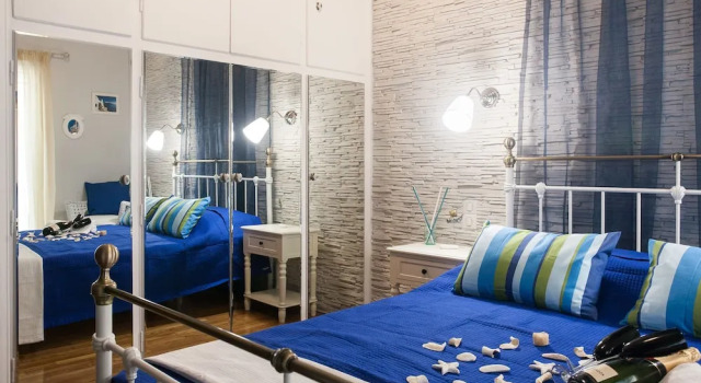Gold and Blue Luxurious Apartment, Забронировать Апартаменты/квартира Отели Афины с парковкой, рядом с Театр Каролос Коун "Театрон технис", Парковка