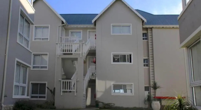 Waterside Living KP08