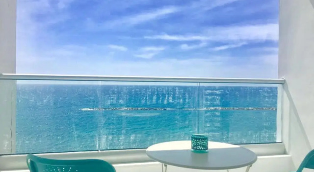 Апартаменты On the Beach Penthouse