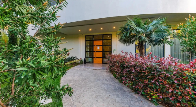 White Hill Suite by PS, Rezerwuj Apartament Hotele w Durres County z parkingiem, Parking