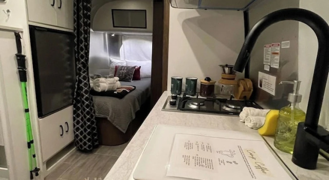 Airstream with Sunset Deck, Забронировать Дом для отпуска Виллы Northwest Arkansas, Вилла