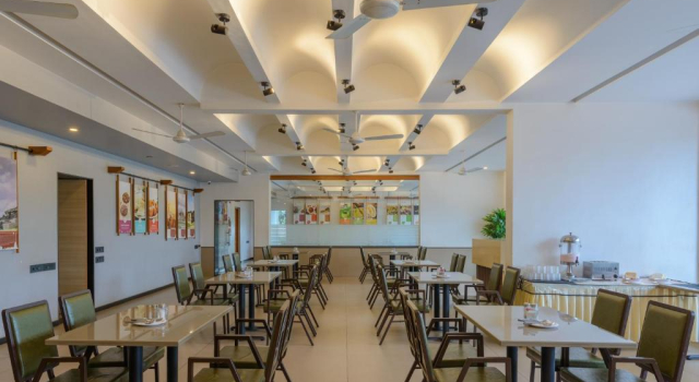 Pearl By Priyadarshini, Rezerwuj Hotel Hotele w Bangalore z basenem, Basen