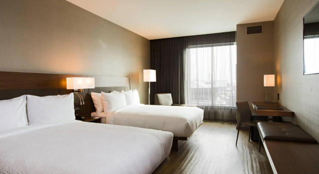Четырёхместный номер Standard AC Hotel by Marriott Cincinnati at Liberty Center