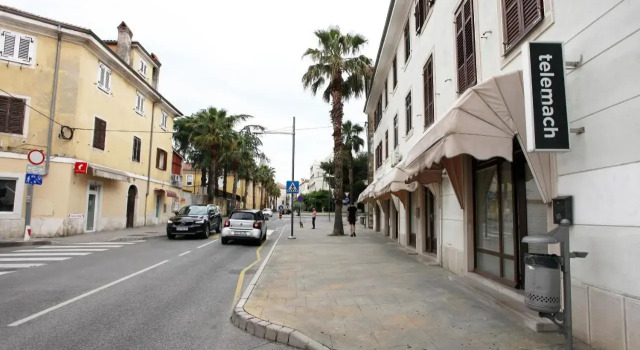 Koper Central King Studio SAMO