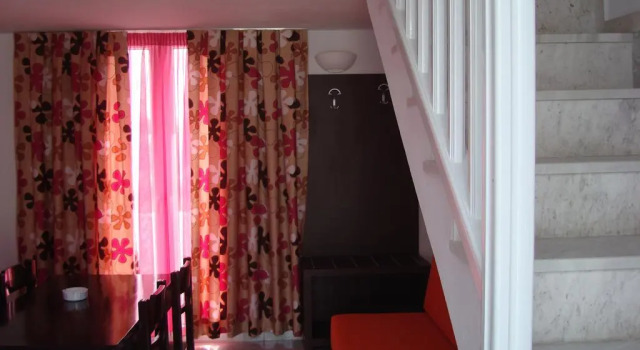 Апартаменты Elena Studios & Suites