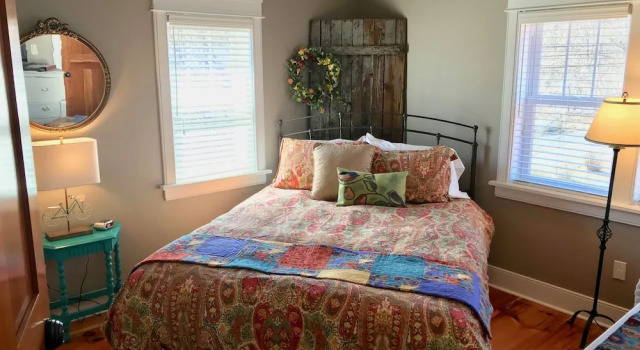 Chapel Valley Estate bed & breakfast, Prenota Bed & breakfast Monaca Pennsylvania