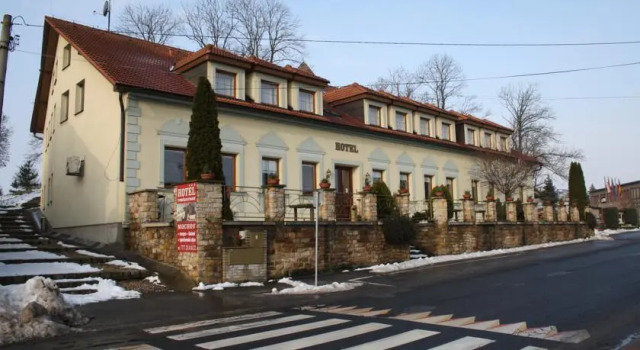 Hotel Bouček, Reserva ahora Hotel Mochov Bohemia Central