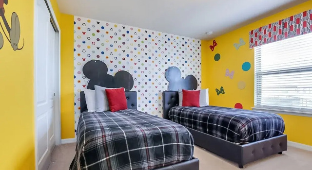 Вилла 9 Bed 6 Ba Villa with Games, Pool & Spa