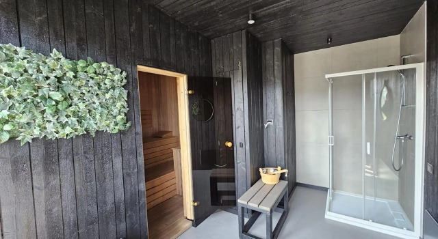 FRESH WAVE apartamentai Kunigiškėse MANO JŪRA 2, Boek Hotel Hotels in Klaipėda met zwembad, Zwembad
