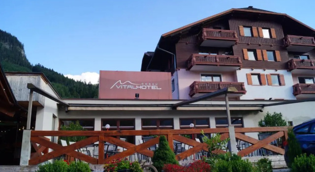 Hallstatt Dachstein Inn, Book Apartment Gosau 