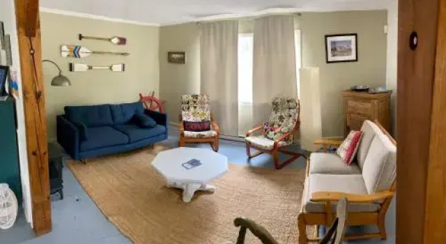 La Maison bleue, Book Hotel Chelsea Outaouais