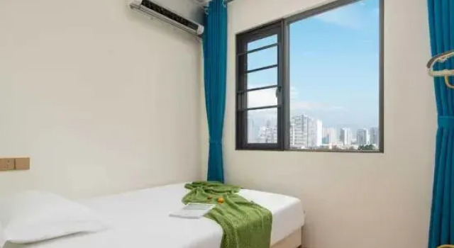 Люкс с 3 комнатами с видом на море Four Points by Sheraton Hefei Shushan