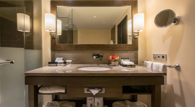 Двухместный номер Standard с балконом AlpenGold Hotel Davos