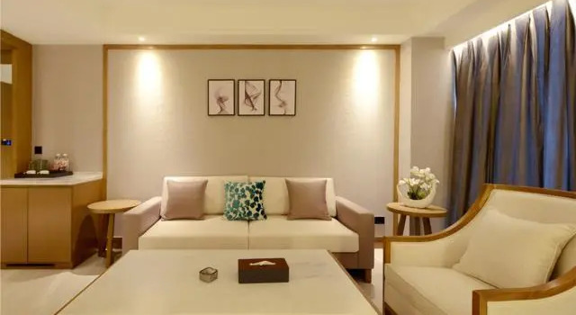 Люкс Borrman Hotel Guiyang Exihibition Center Finance City
