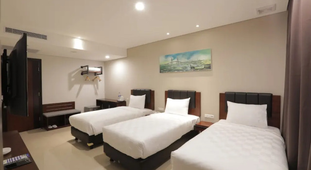 Camera tripla Standard PrimeBiz Hotel Surabaya