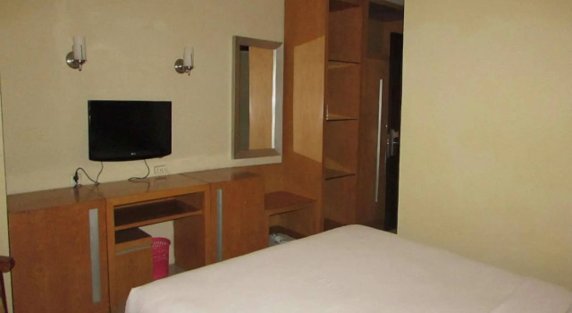Wisata Hotel Ampera