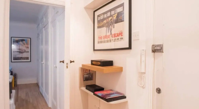 Studio in Fantastic Location, Забронировать Отель Отели Англии 3 звезды, 3*