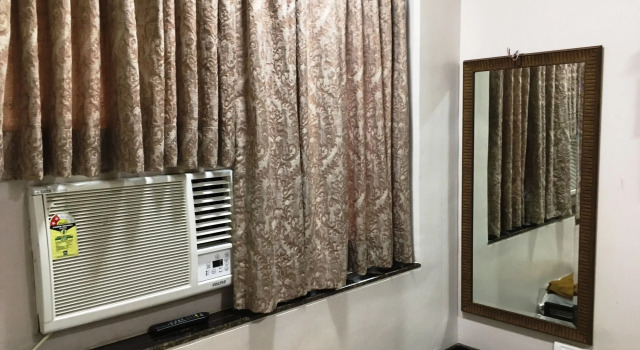 Hotel Adarsh Mahal, Забронировать Отель Отели штата Махараштры с завтраком, Завтраки