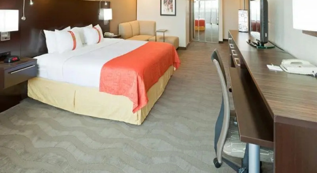 Люкс Holiday Inn Austin Midtown by IHG