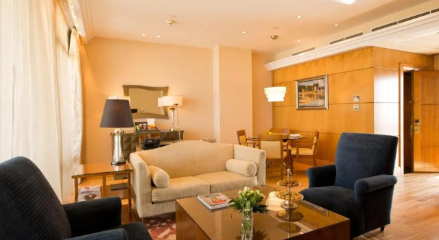 Апартаменты c 1 комнатой с видом на море Phoenicia Residence