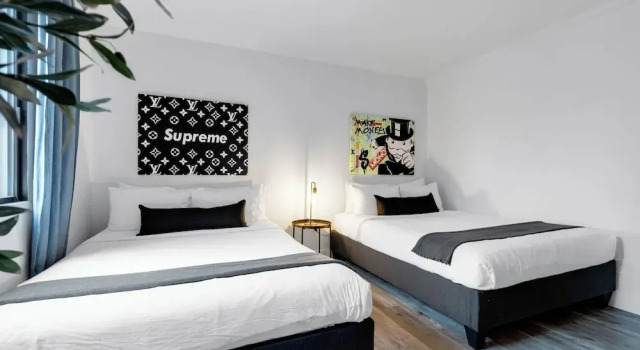 Апартаменты Premium с балконом и с видом на город LiV MTL Urban Spacious Group Suites Near Downtown Montreal
