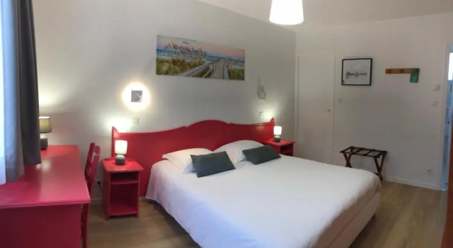 Двухместный номер Comfort Logis Hôtel La Demeure du Perron