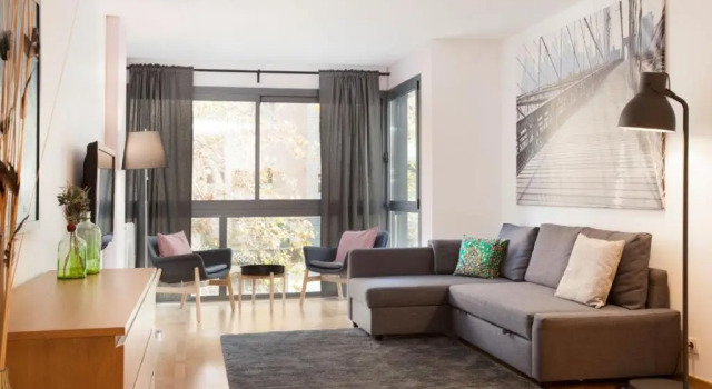 Апартаменты Deluxe Mar Bella Beach Apartments