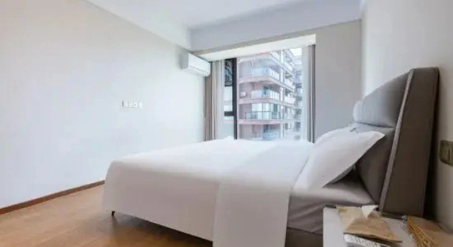 Люкс Luxury с 2 комнатами с видом на озеро Mercure Yunhu Hotel