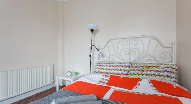 Номер Standard Shirley House 1, No-Frills Guest House, Self Catering, Smart Lock Check-in, Kitchen, Washer, Dryer, Great for Contractors