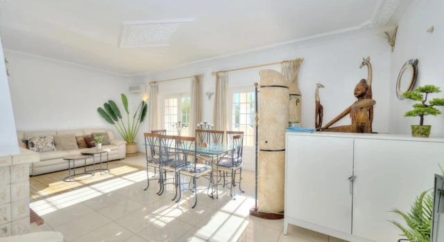 Коттедж Praia da Marinha Apartment