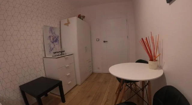 Apartament Gdańsk Śródmieście, Varaa Huoneisto Hotellit Pommeri pysäköinnillä, Pysäköinti