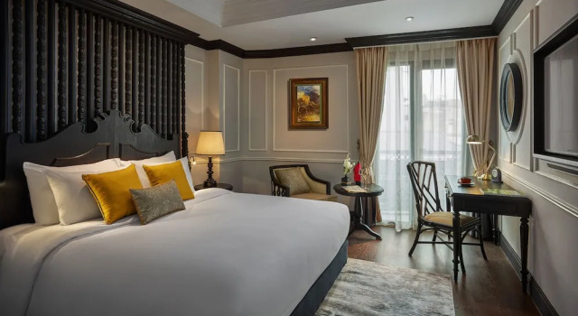 Двухместный номер Deluxe с балконом Aira Boutique Hanoi Hotel & Spa