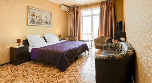 Двухместный люкс с балконом Гостевой Дом ArtHome