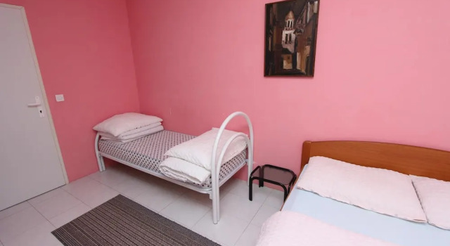 Апартаменты c 1 комнатой с балконом Apartments Lora
