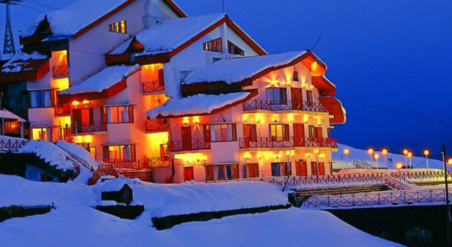 Clifftop Club, Rezervovat Hotel Auli Uttarakhand