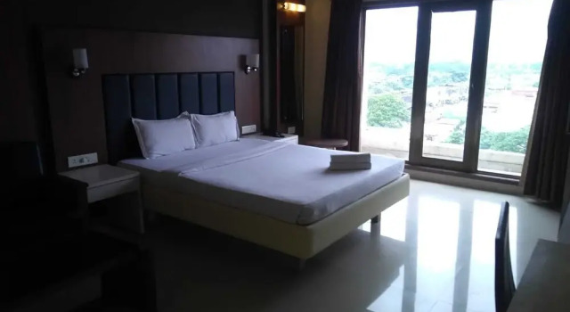 Devanshi Inn